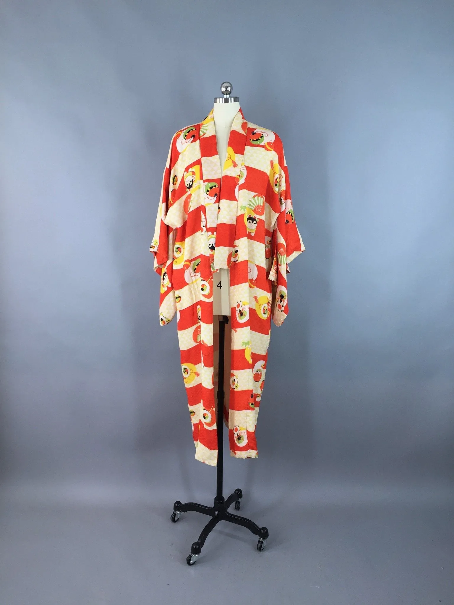 1930s Vintage Silk Kimono Robe / Cats Novelty Print