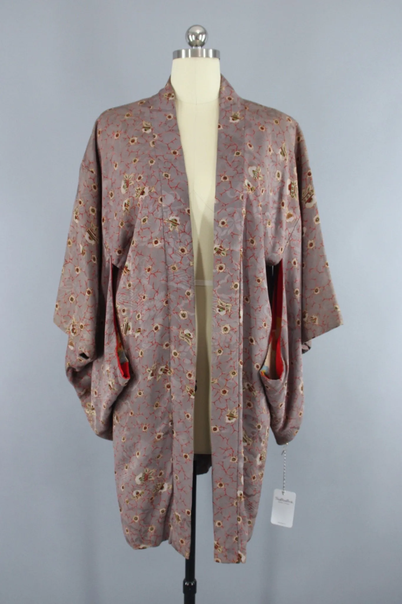 1940s Vintage Silk Haori Kimono Jacket Cardigan / Grey Red Abstract