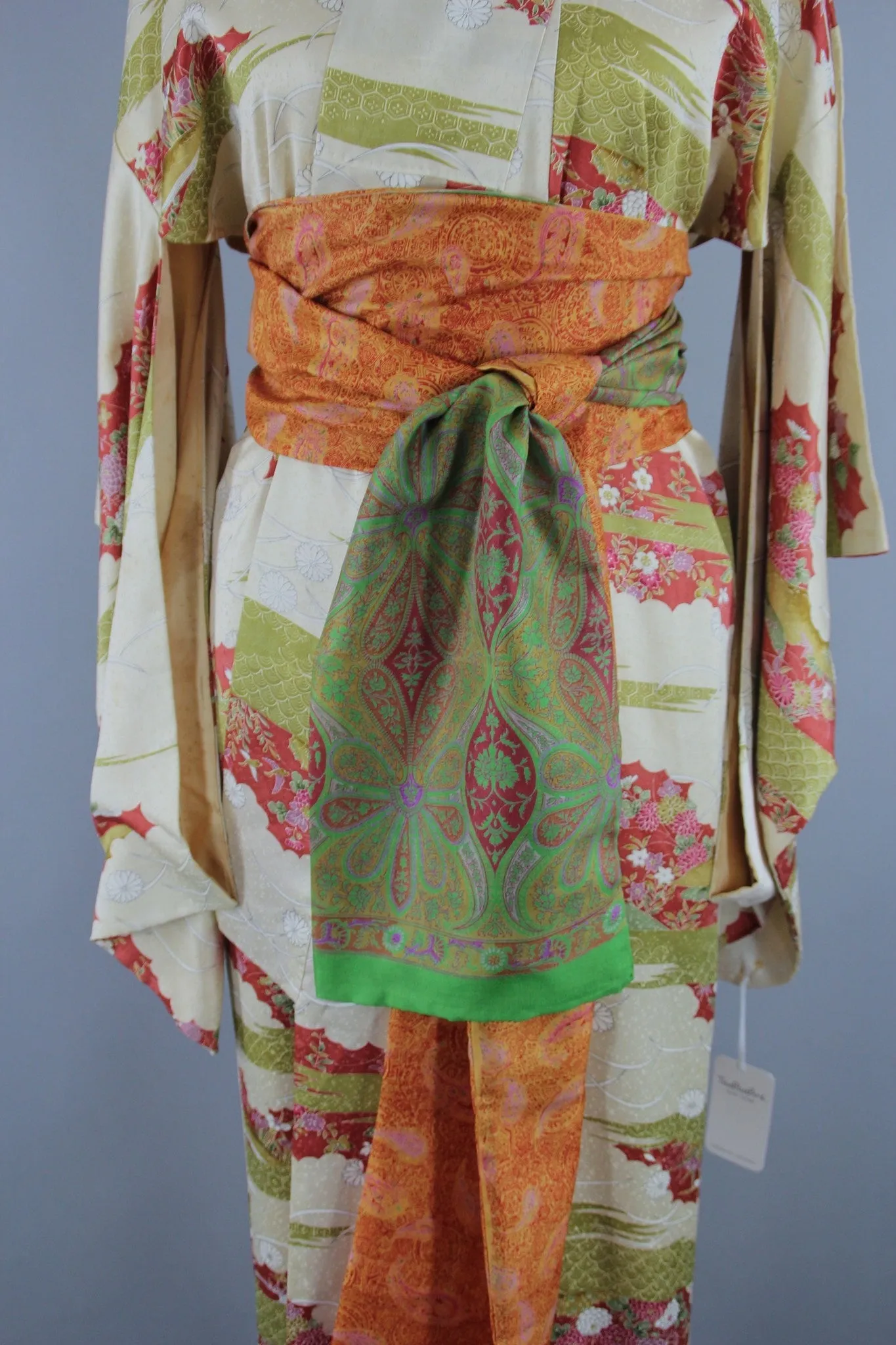 1950s Vintage Silk Kimono Robe Furisode with Ivory Floral Print