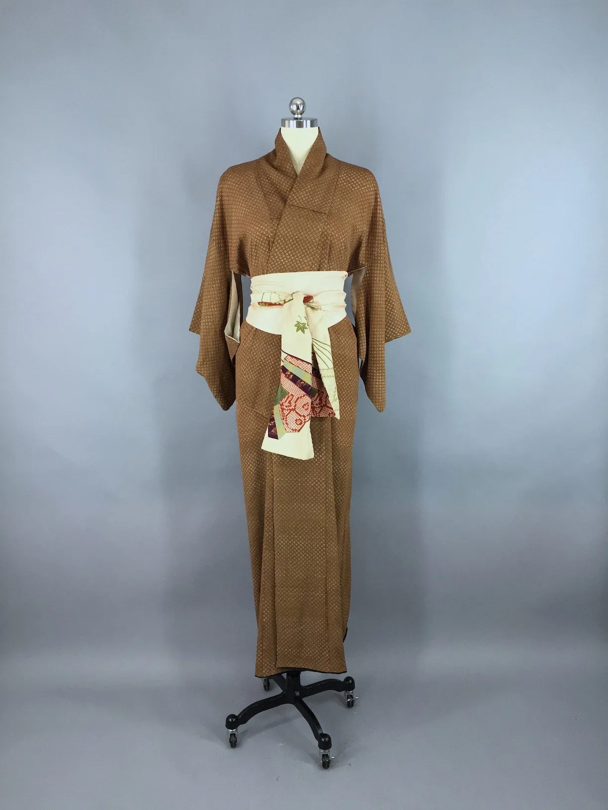 1950s Vintage Silk Kimono Robe / Tiny Brown & Maroon Floral Print