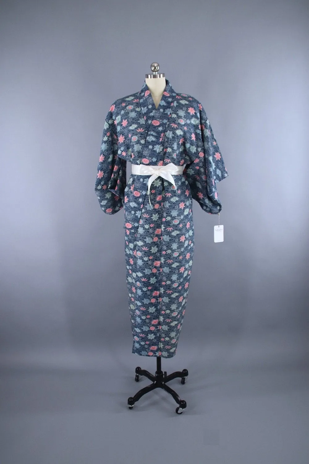 1960s Vintage Kimono Robe / WOOL Muslin / Blue & Pink Floral