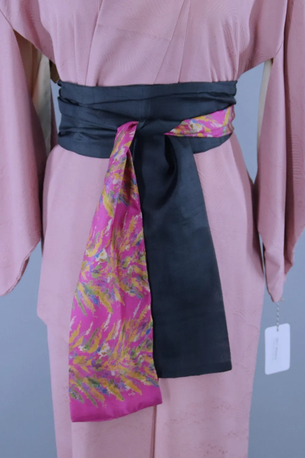 1960s Vintage Silk Kimono Robe / Dusty Mauve Pink