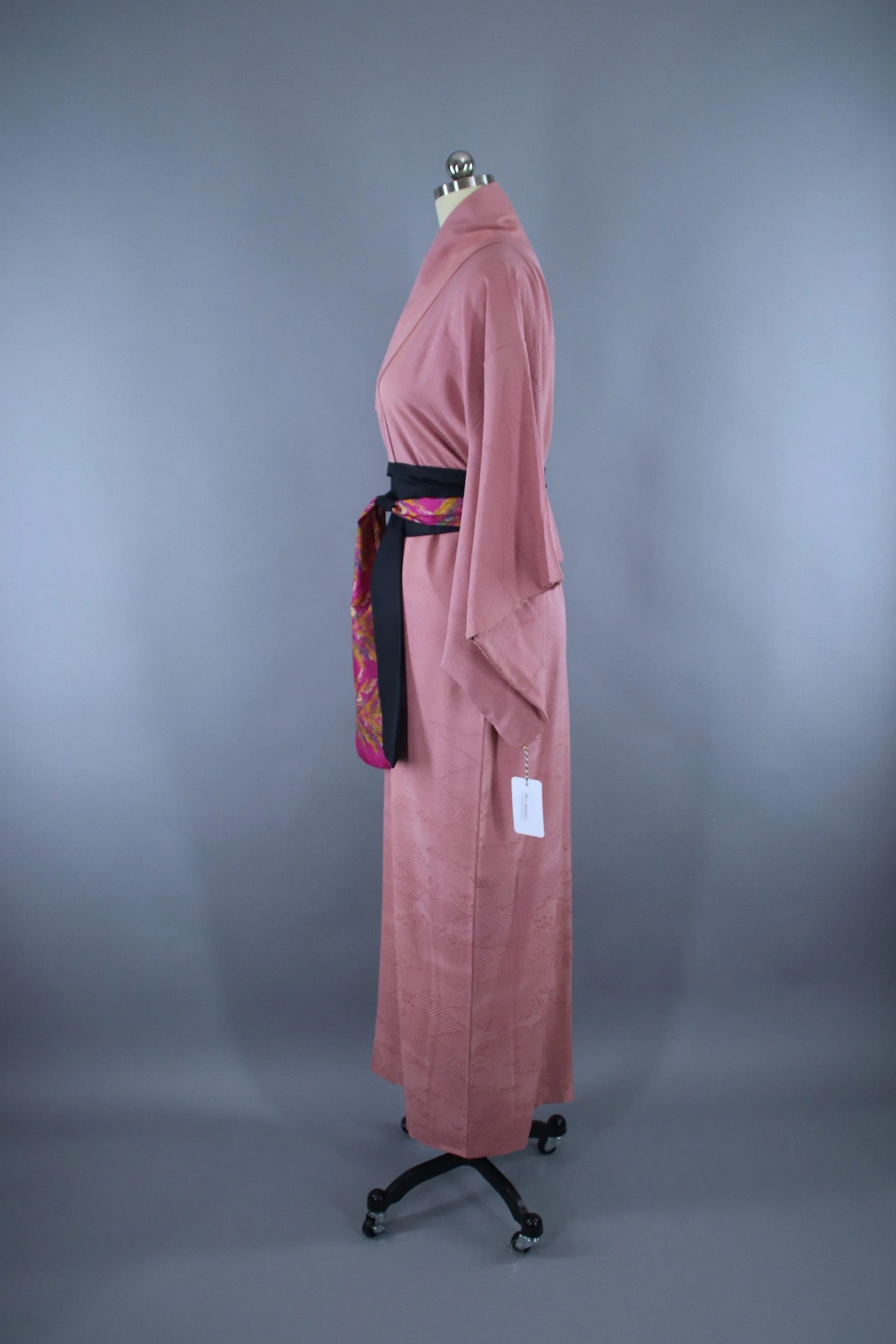 1960s Vintage Silk Kimono Robe / Dusty Mauve Pink