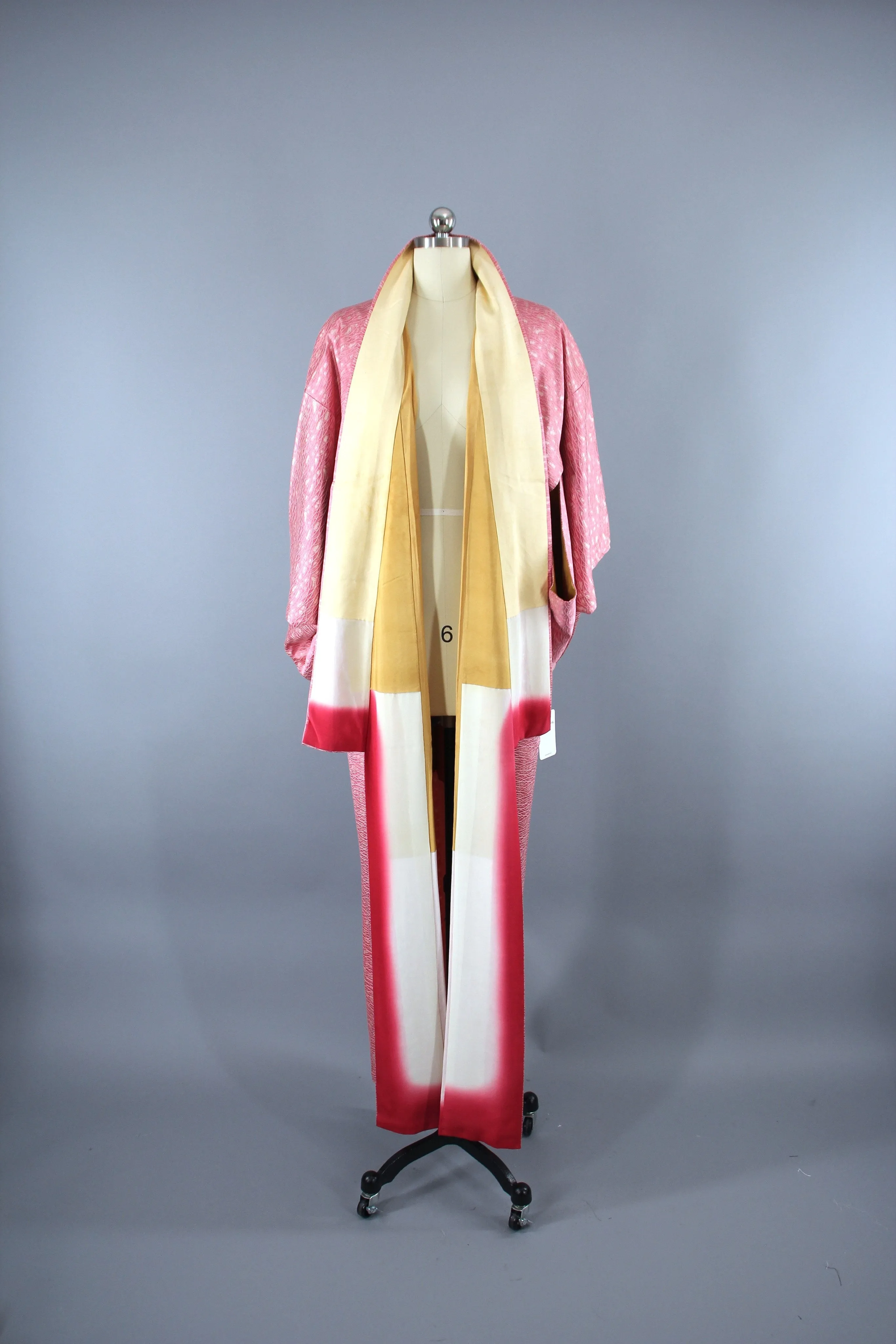 1960s Vintage Silk Kimono Robe / Pink & White Shibori