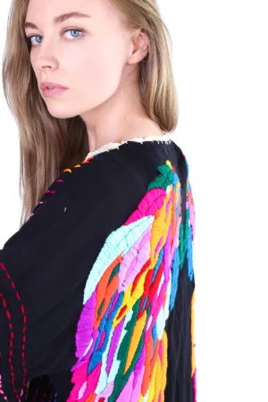 ANGEL WINGS EMBROIDERED CROCHET KIMONO BILA