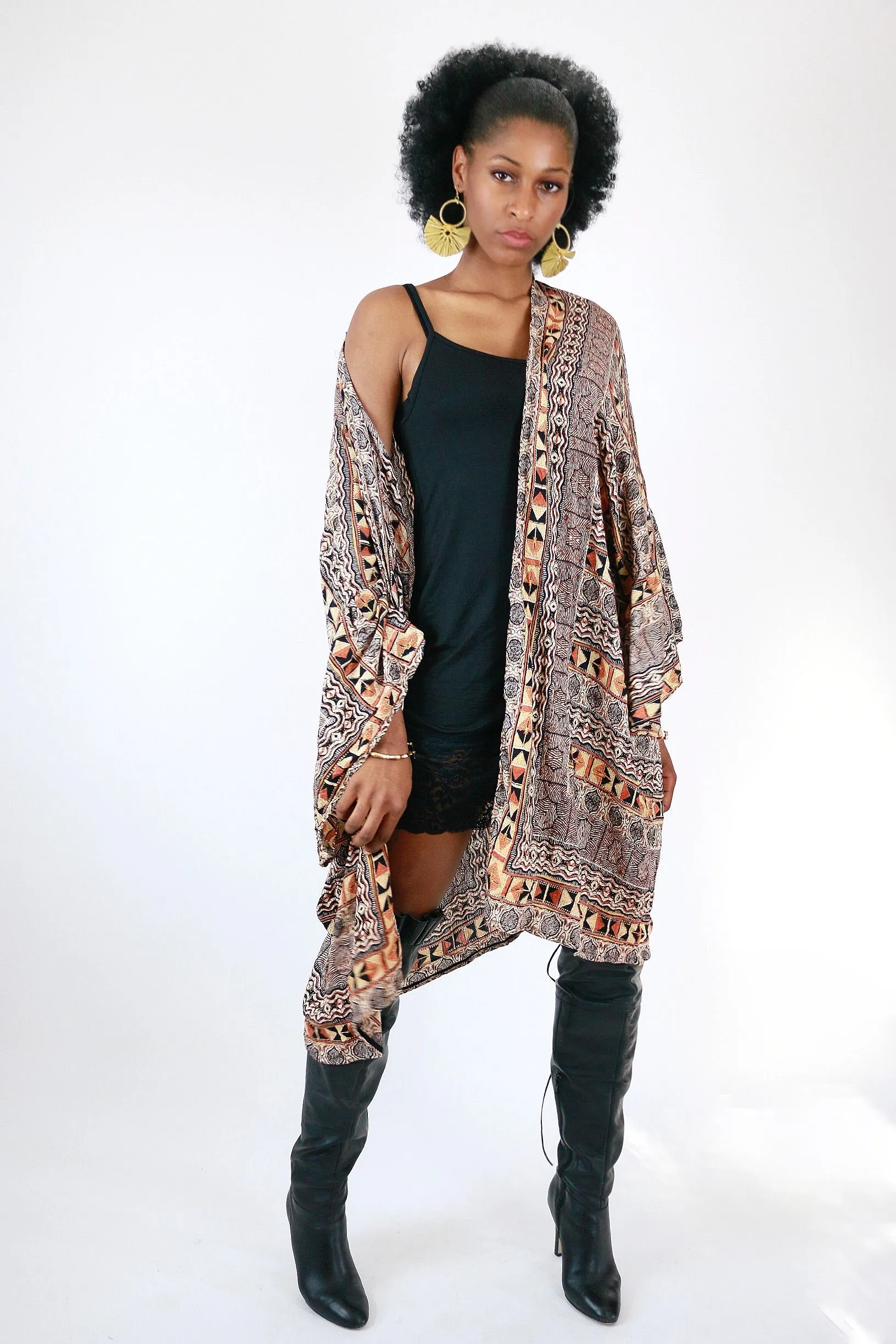 Banou Ruffle Kimono