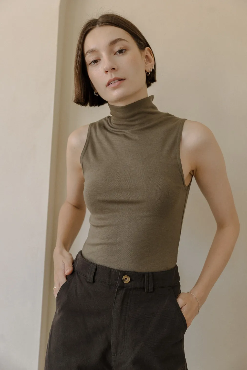 Jadyn Turtleneck Sleeveless Top - Olive