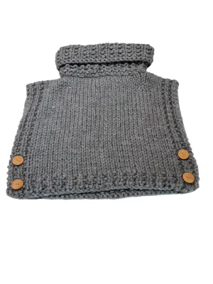 Knit wool poncho, size 4-6T