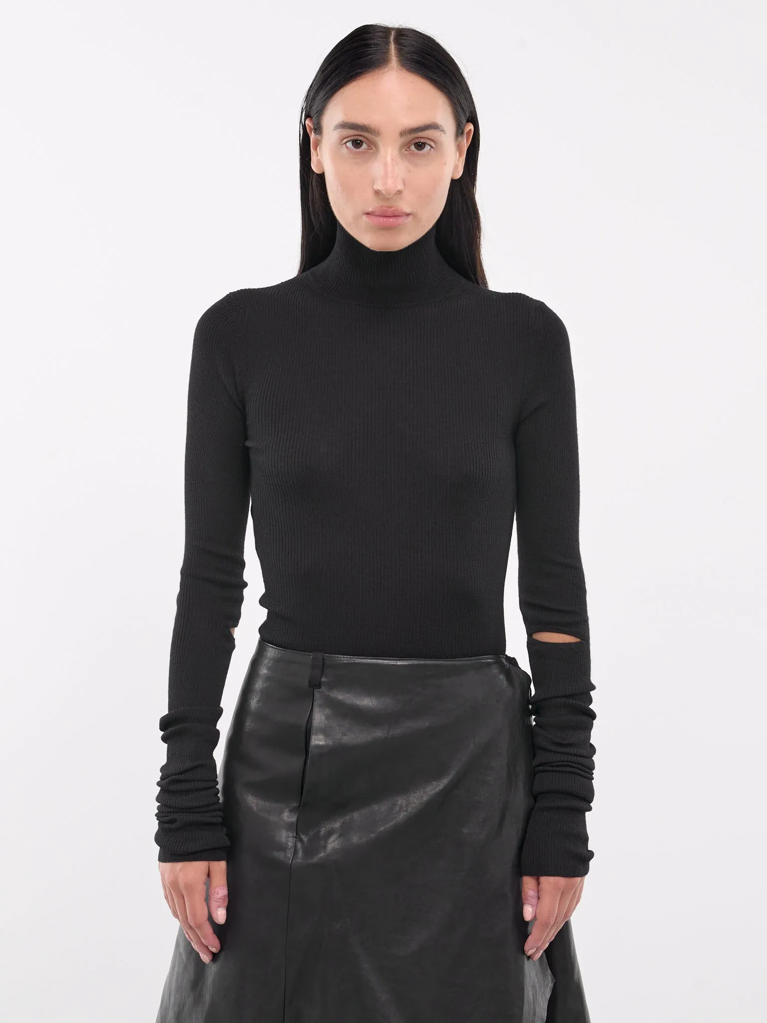 Olenka Ribbed Turtleneck (B0012284-KN043-BLACK)