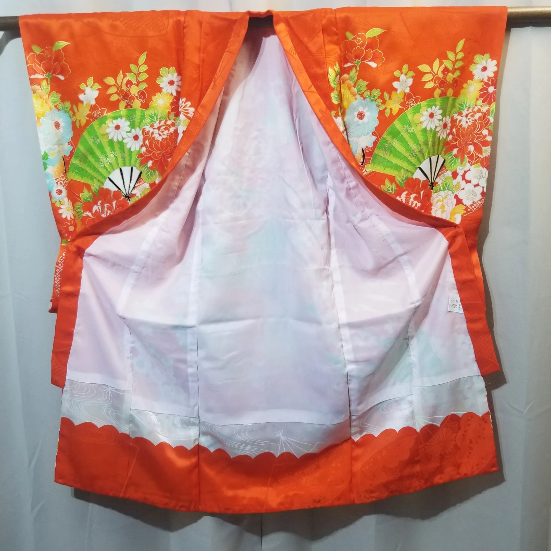 "Floral Sweep" Vintage Girl's Kimono