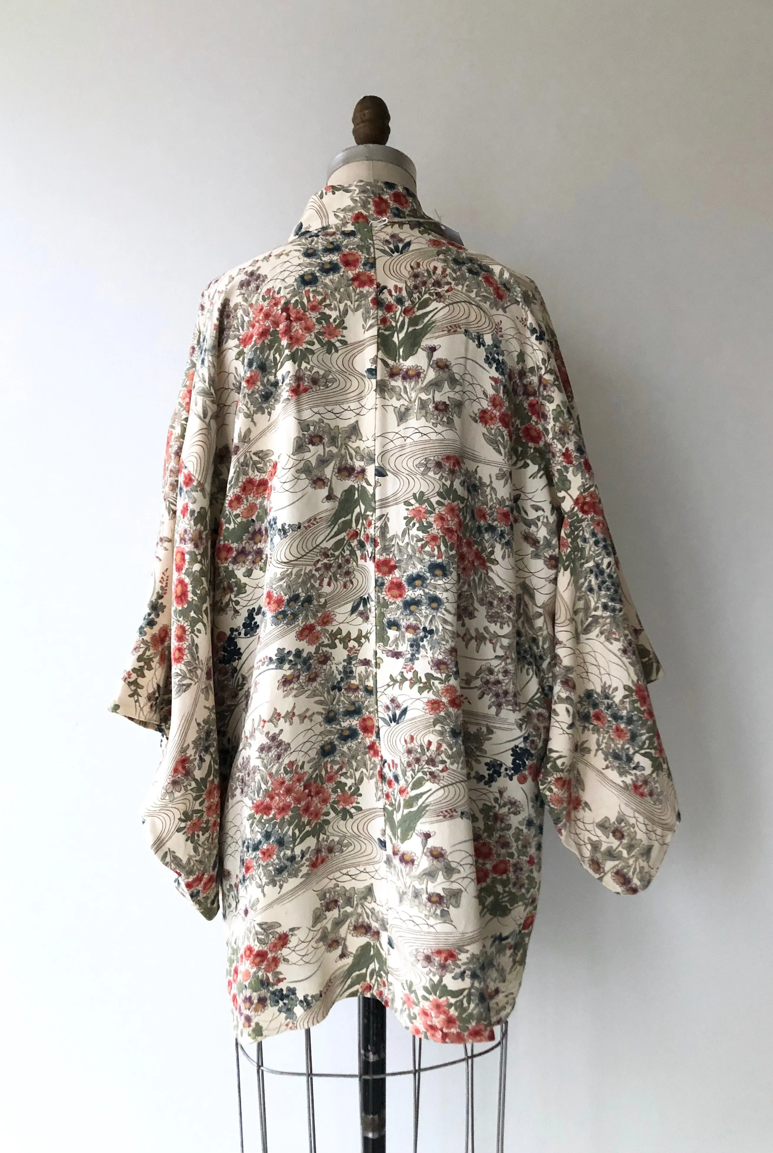 Shizukesa Silk Haori