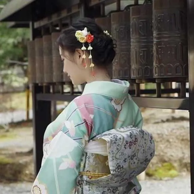 Women's Floral Kimono